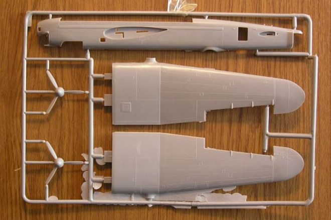 Ex FROG 1/72 Lancaster B.1 - details