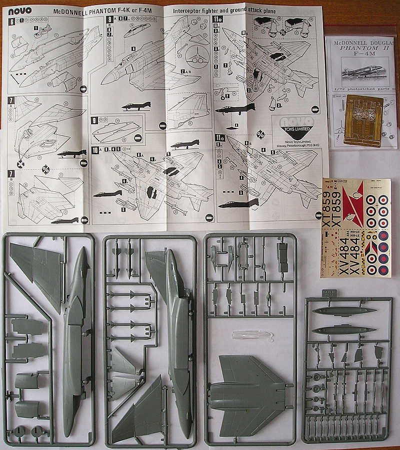 NOVO 1/72 Phantom - kit parts and instruction sheet
